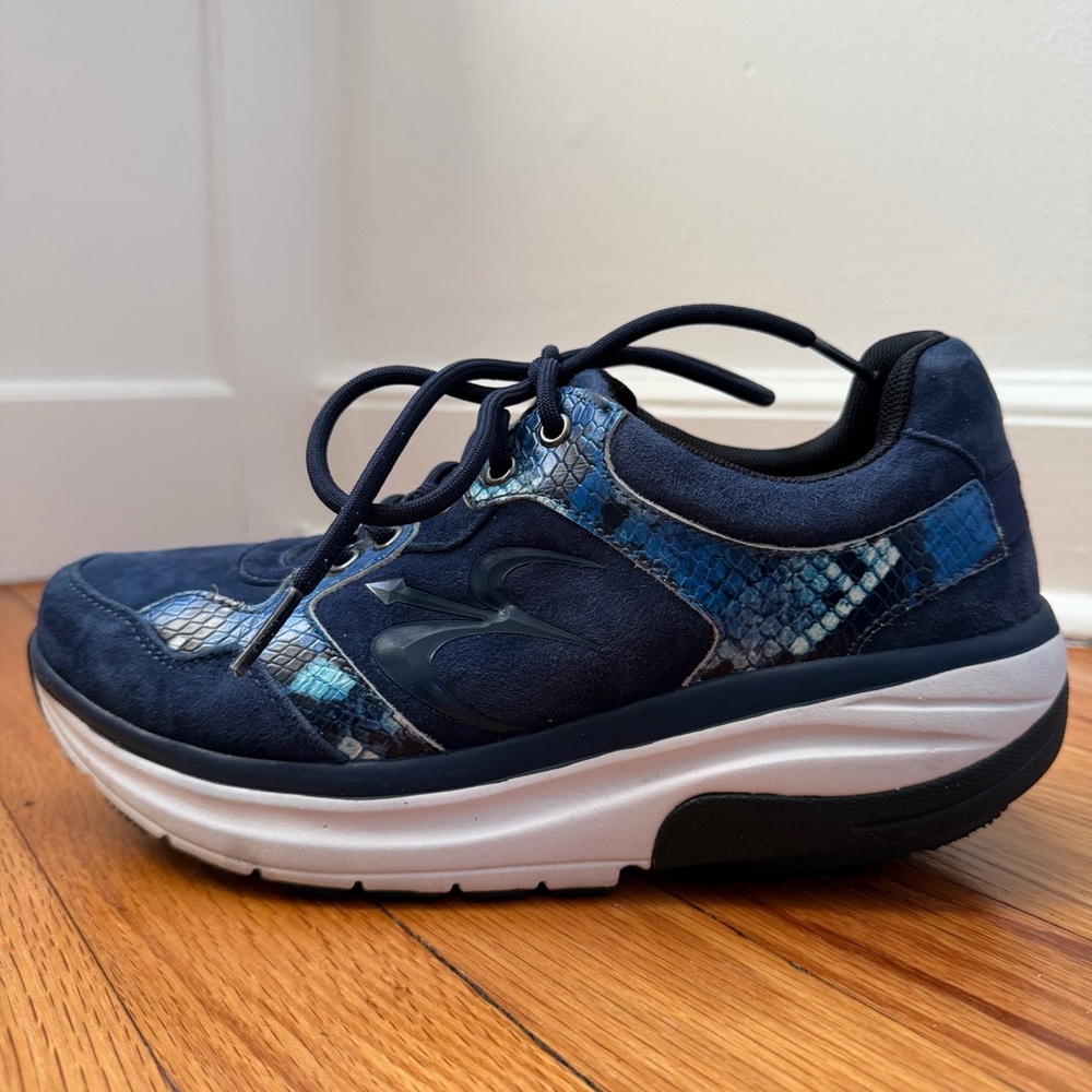 G-Defy Silvanit Gravity Defyer Athletic Shoes Blue Suede Versoshock Women's 8.5